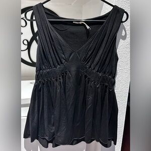 Leon Max (Max Studio) Women’s Sleeveless Blouse